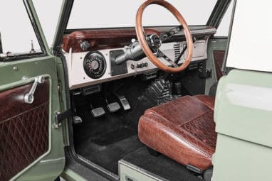 Early Bronco wood steering wheel
