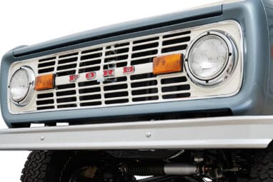 Ford Bronco 1968 Winchester Gray 302 Series with White Soft Top Grille