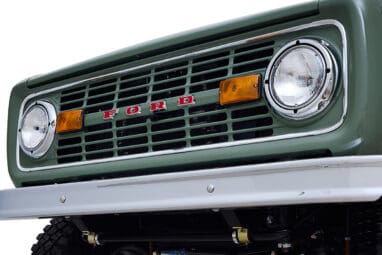 Ford Bronco 1973 Boxwood Green Coyote Series with Brown Soft Top Grille