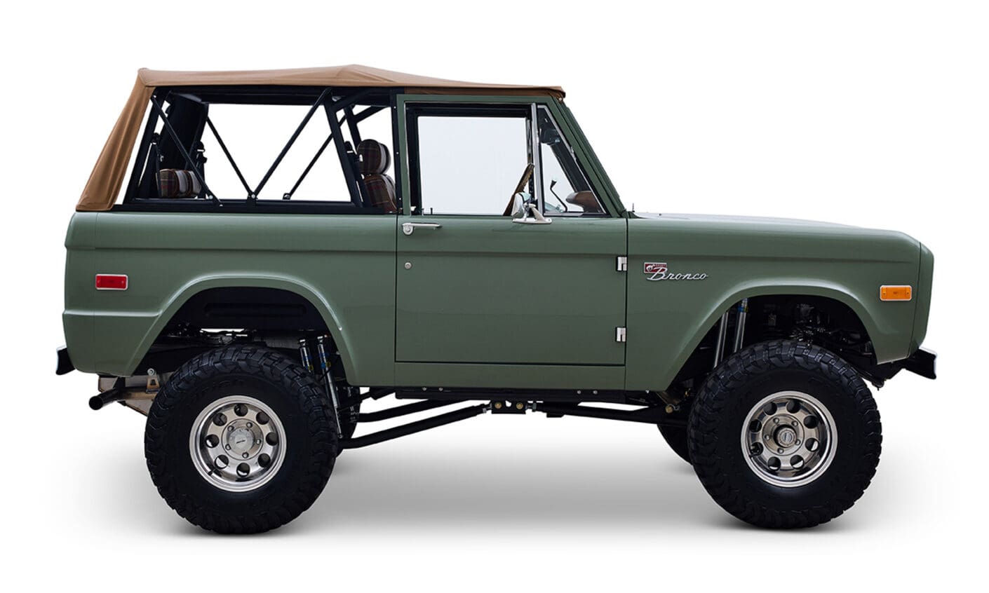 Ford Bronco 1973 Boxwood Green Coyote Series with Brown Soft Top