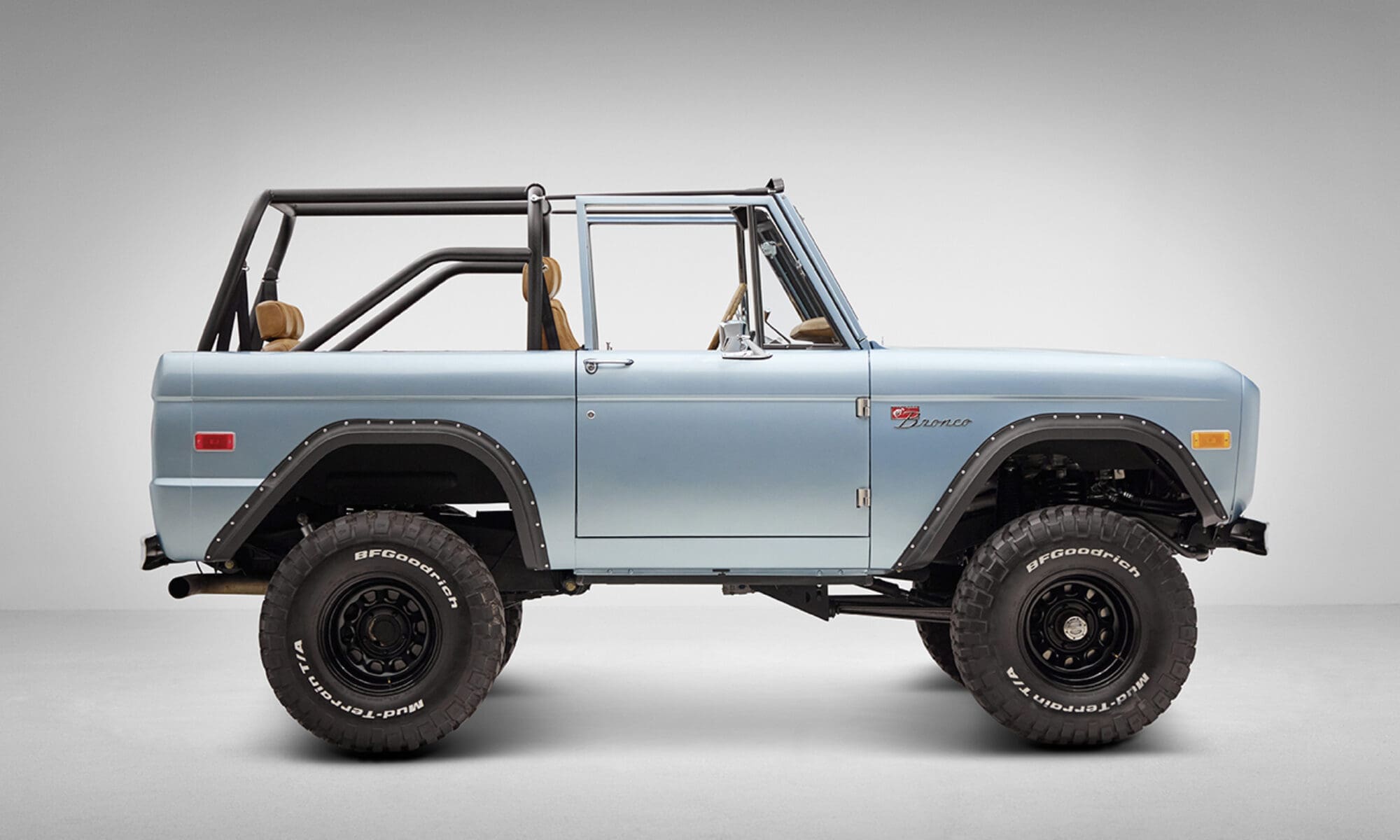 1976 Ford Bronco in Brittany Blue profile
