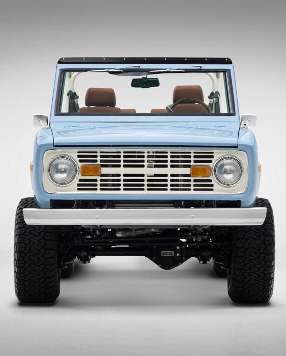 1967-Ford-Bronco-Frozen-Blue-302-Series-front-131