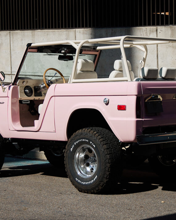 1967-pink-classic-ford-bronco-coyote-series-304