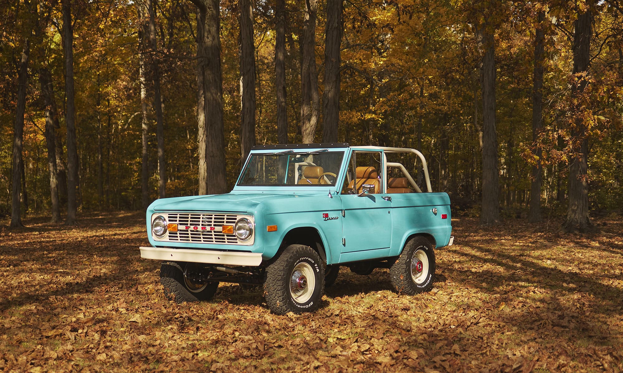 1970-heritage-blue-classic-ford-bronco-302-series-woods