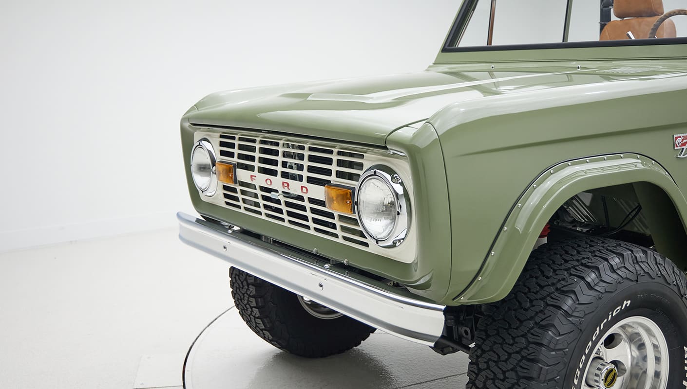 1976 classic ford bronco in boxwood green with ball glove leather grill