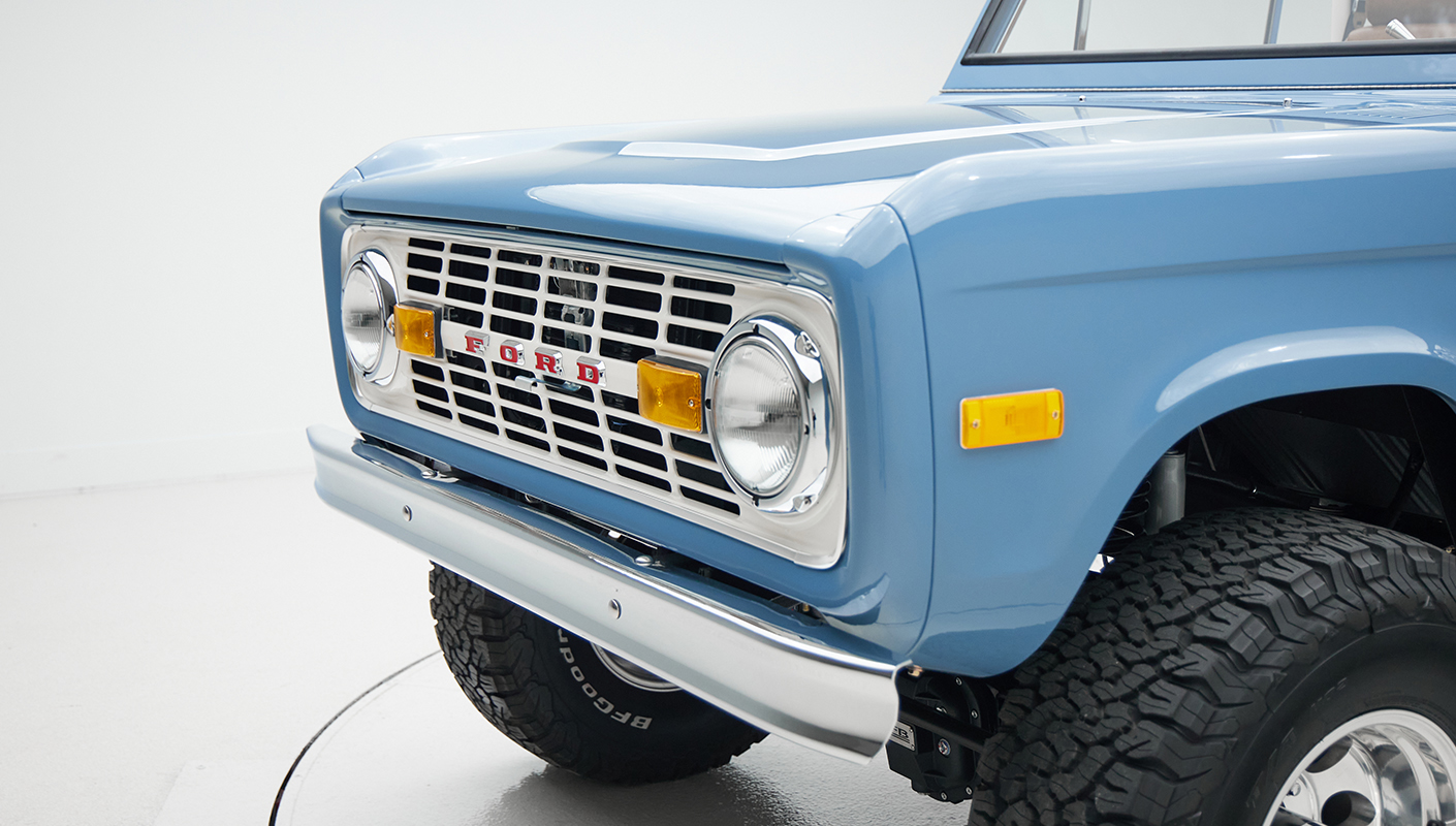 1974 classic ford bronco in stars & stripes blue with whiskey leather grill