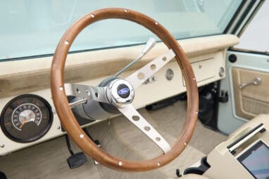 Vintage Wood Steering Wheel in Bronco